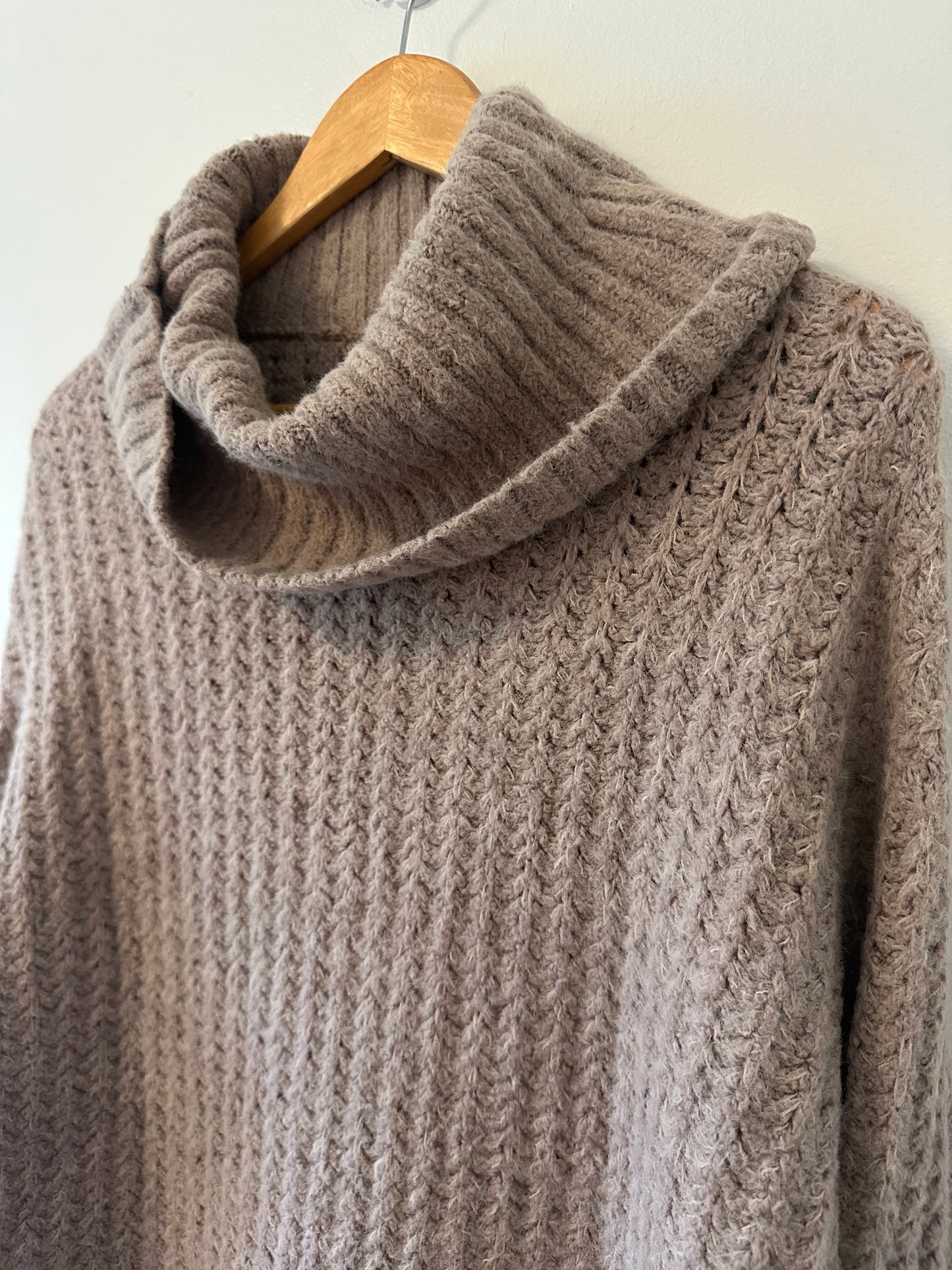 Anthropologie Maeve Cowl Turtleneck Sweater in Rose - Size Medium