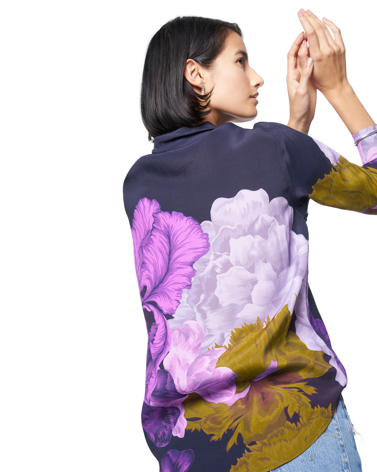 The Kit Zoe Floral Long Sleeve Blouse in Violet Iris | Size Large