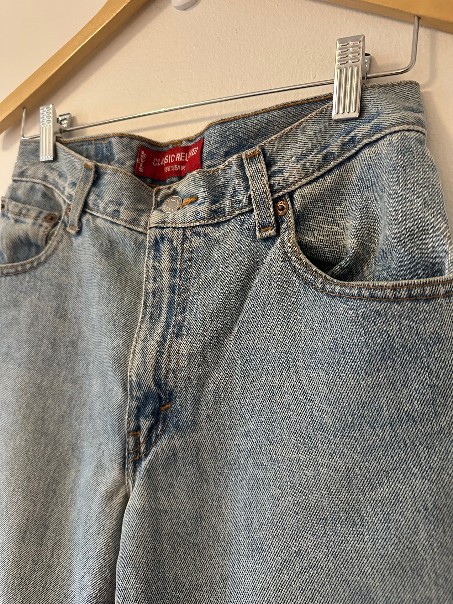 Levi's Vintage 90s Light Blue Classic Relaxed 550 Jeans | Size 6