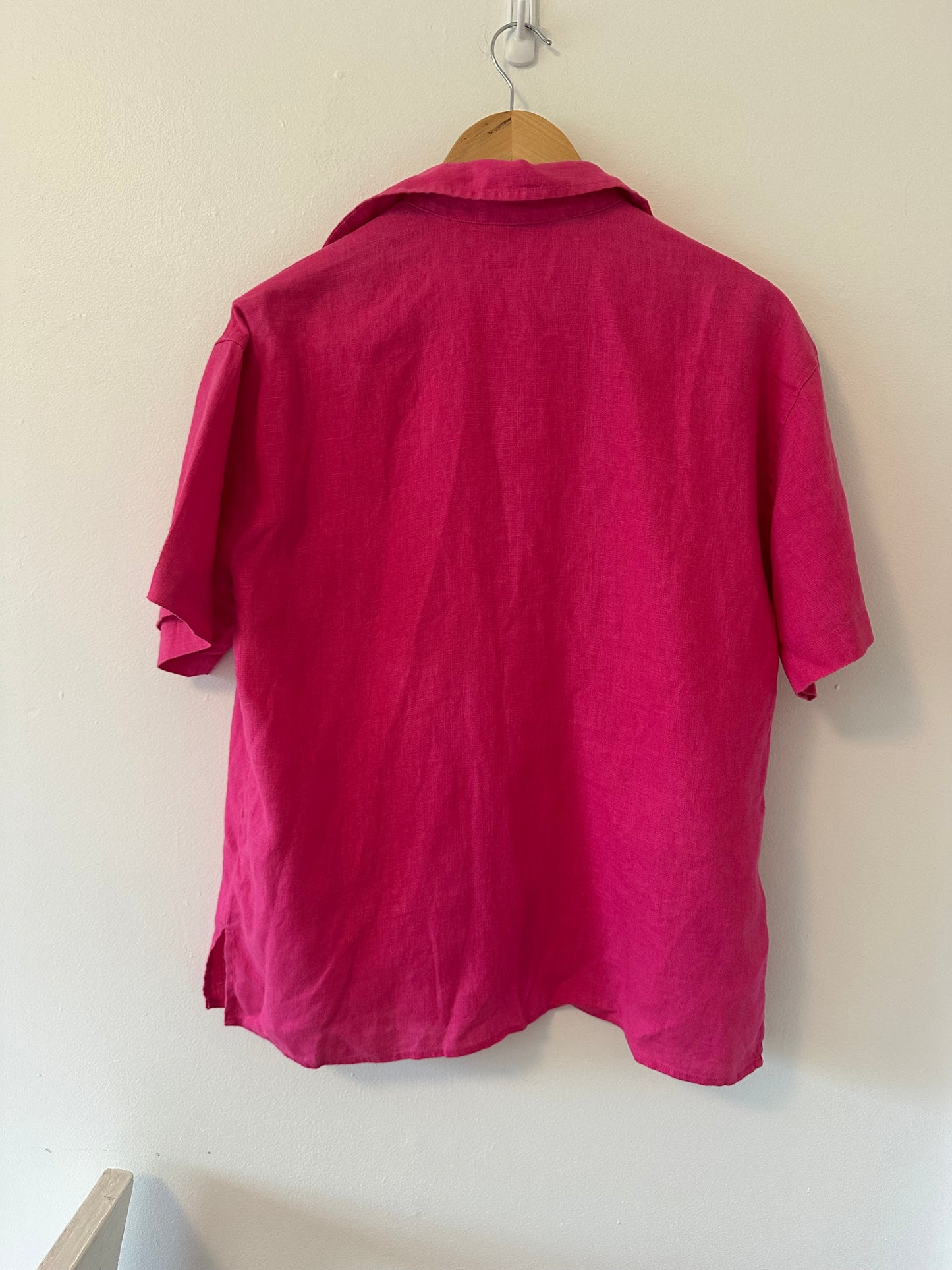 Rails Mackinley Linen Top in Raspberry- Size Small