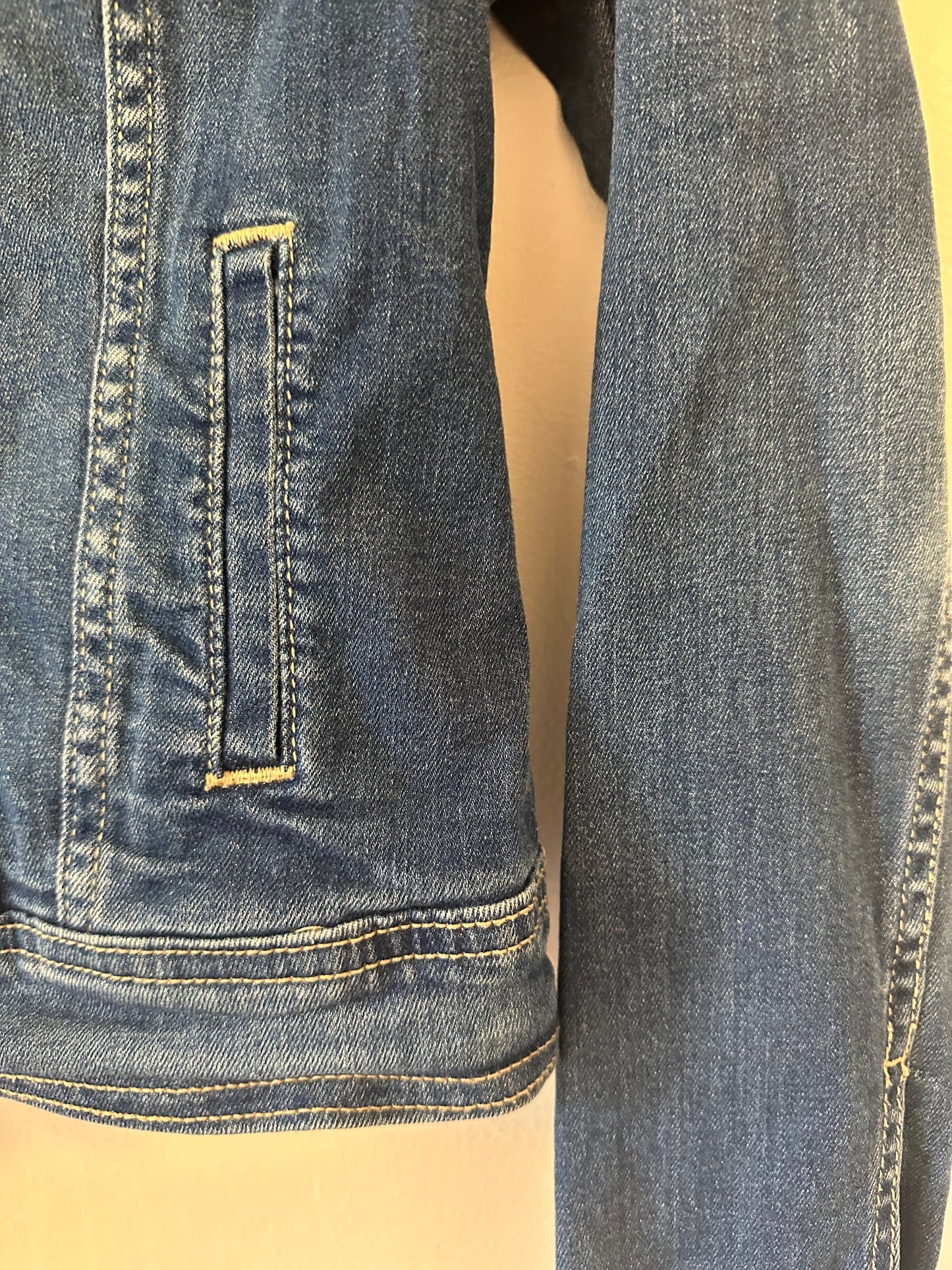 Old Navy Classic Blue Denim Jacket - Size Small