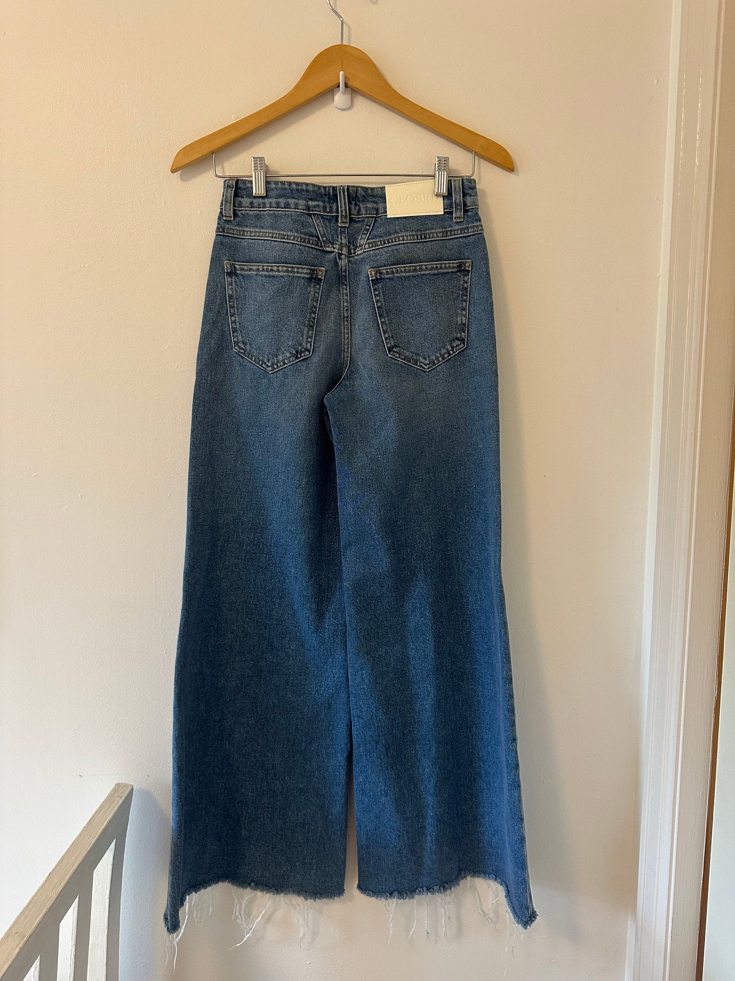 Closed Glow Up High Waisted Wide Leg Flare Jeans - Size 25