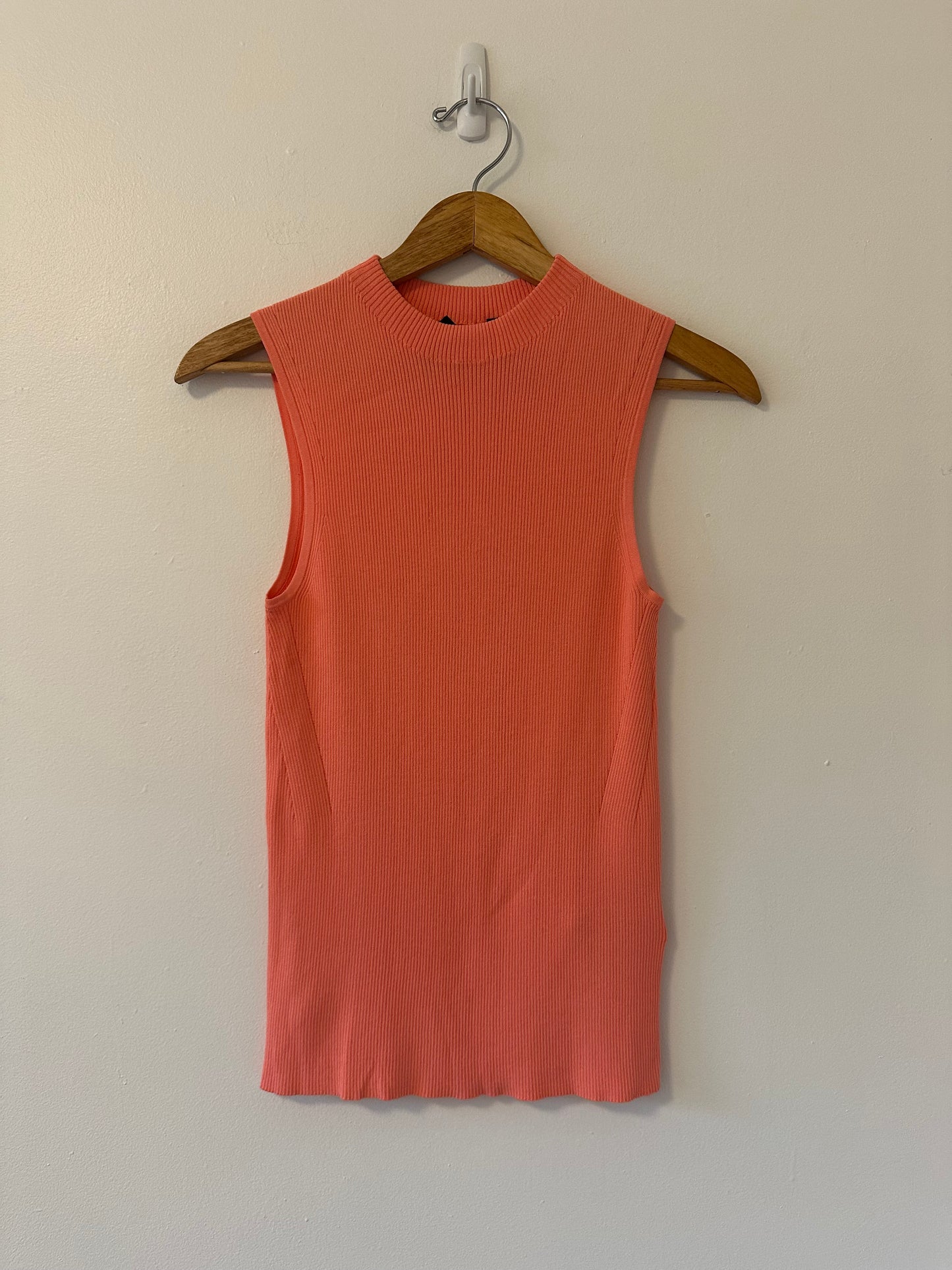 Boss Sleeveless Ribbed Coral Mock Neck Tank Top | Size Large