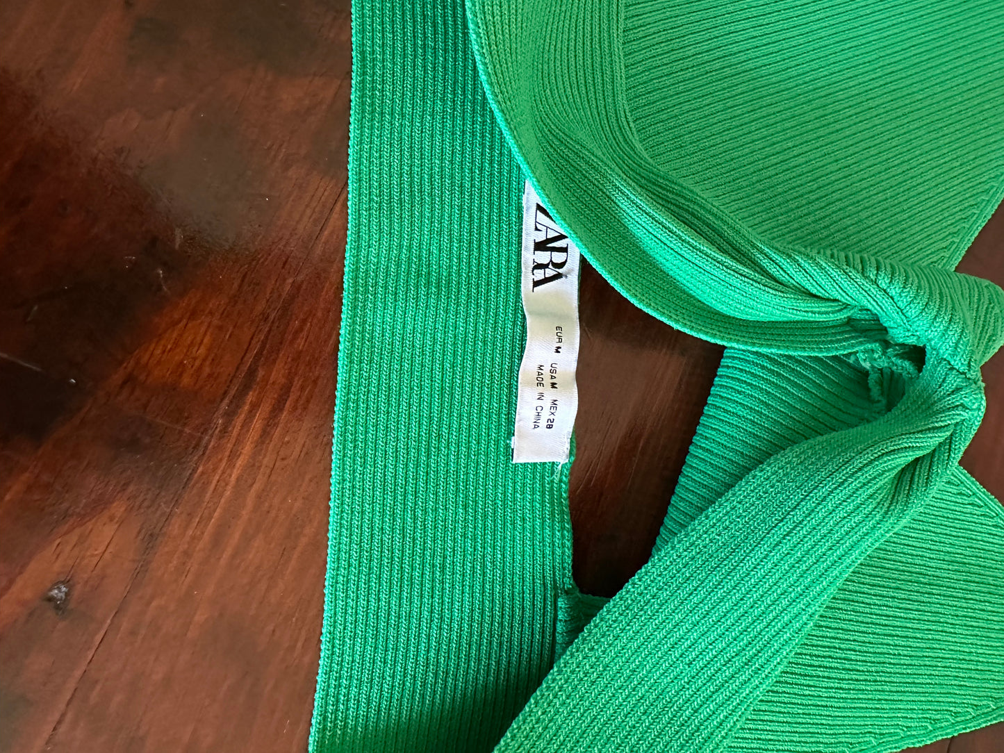 Zara Cropped Ribbed Top - Size Medium