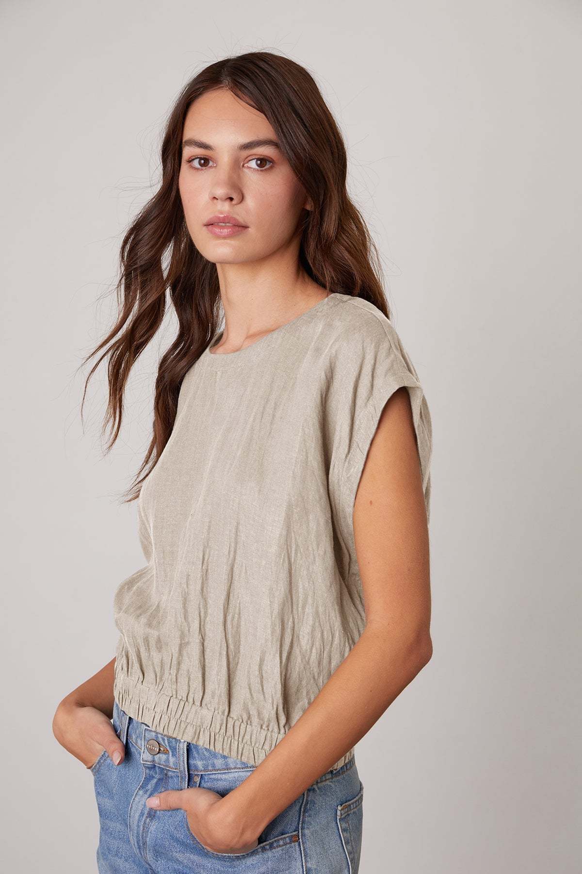 Velvet by Graham & Spencer Light Tan Haylie Linen Crop Blouse - Size XS