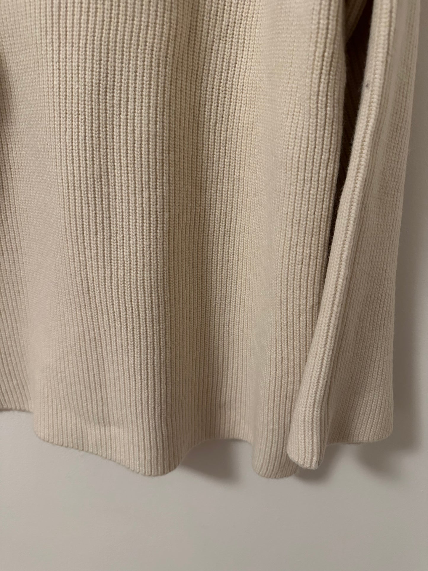 H&M Ivory Tunic Length Polo V-Neck Women's Sweater | Size Large