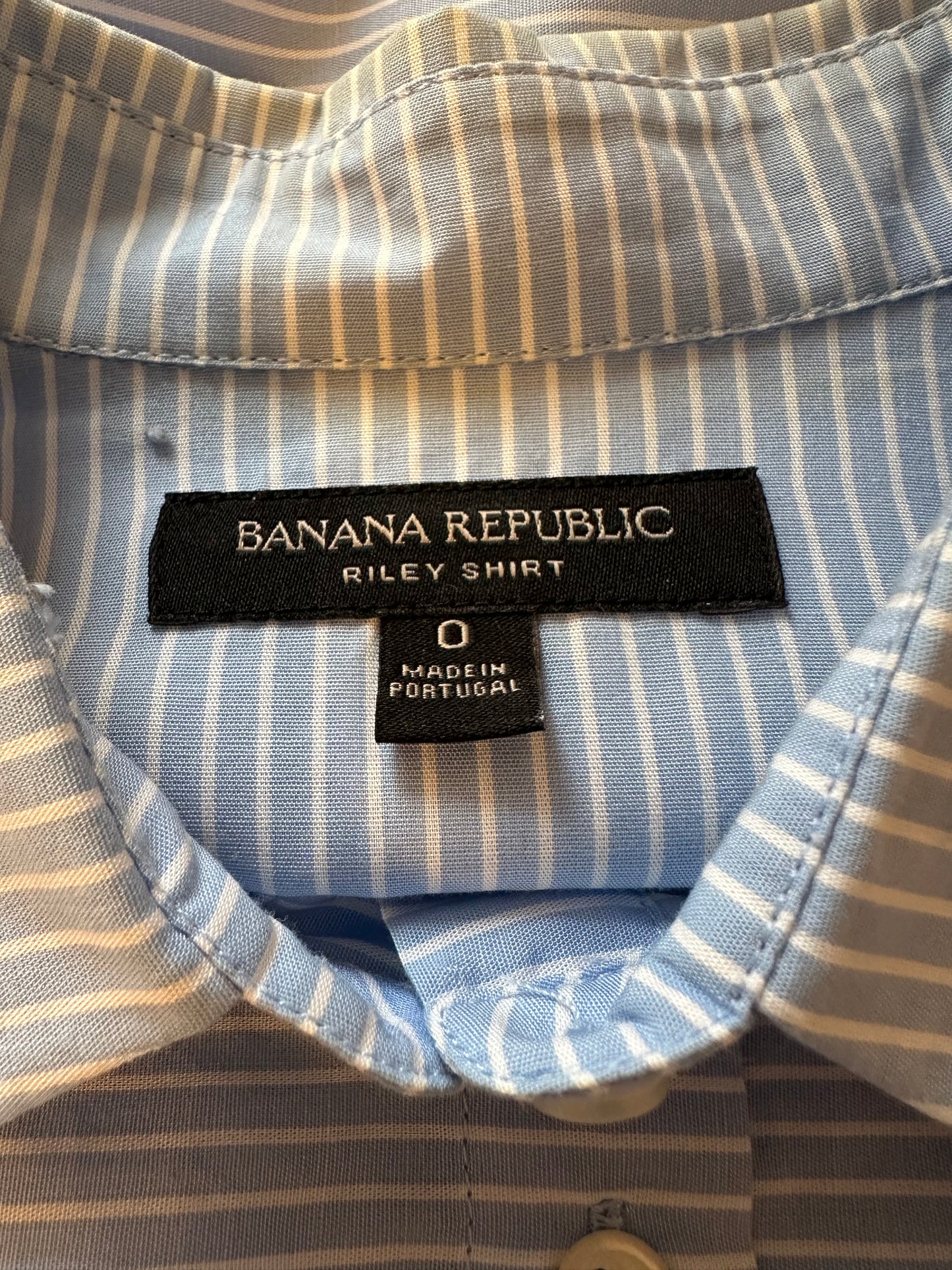 Banana Republic Light Blue Striped Button Down Shirt | Size 0
