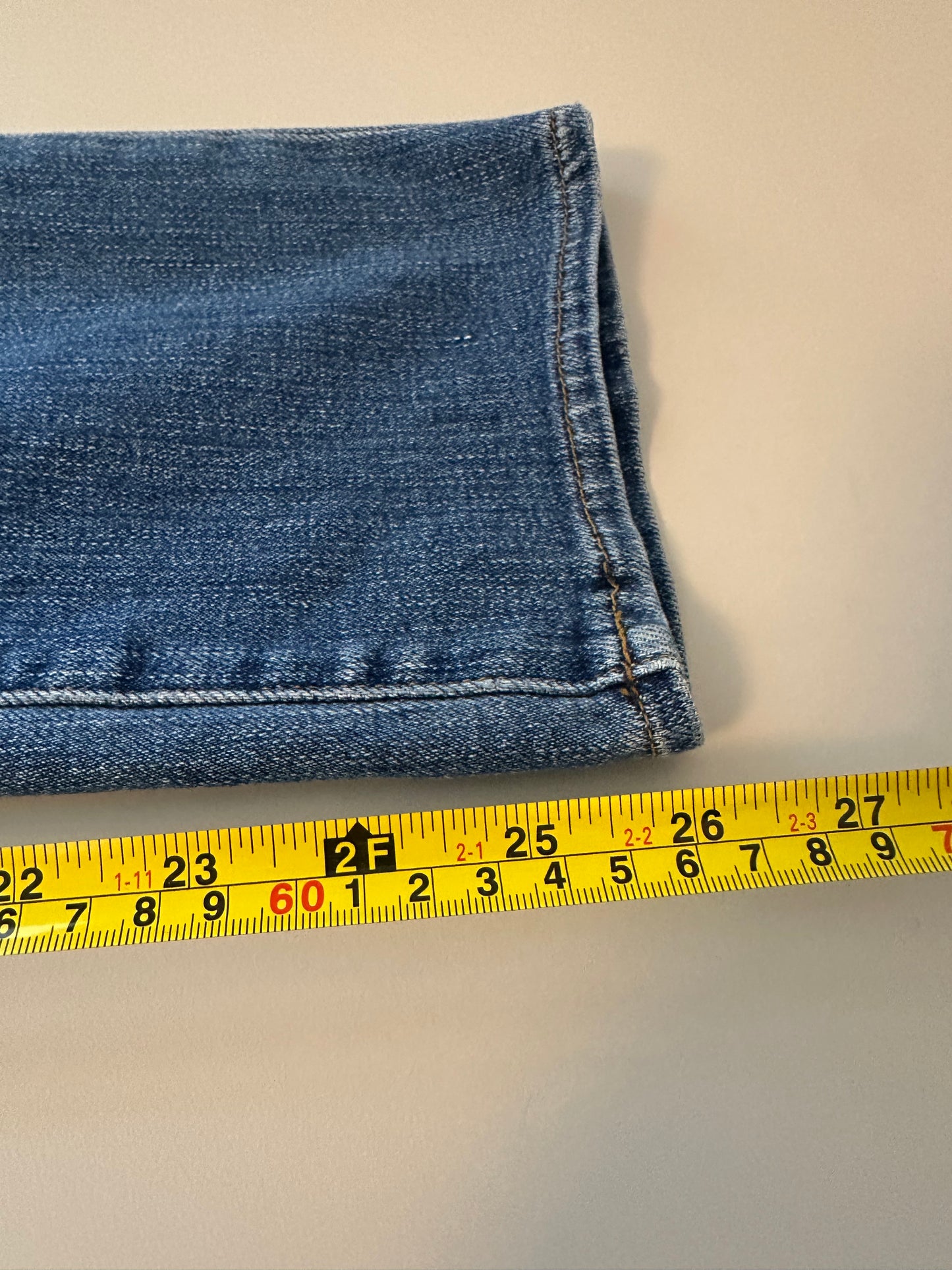 L'AGENCE Classic Blue Straight Leg Jeans | Size 28