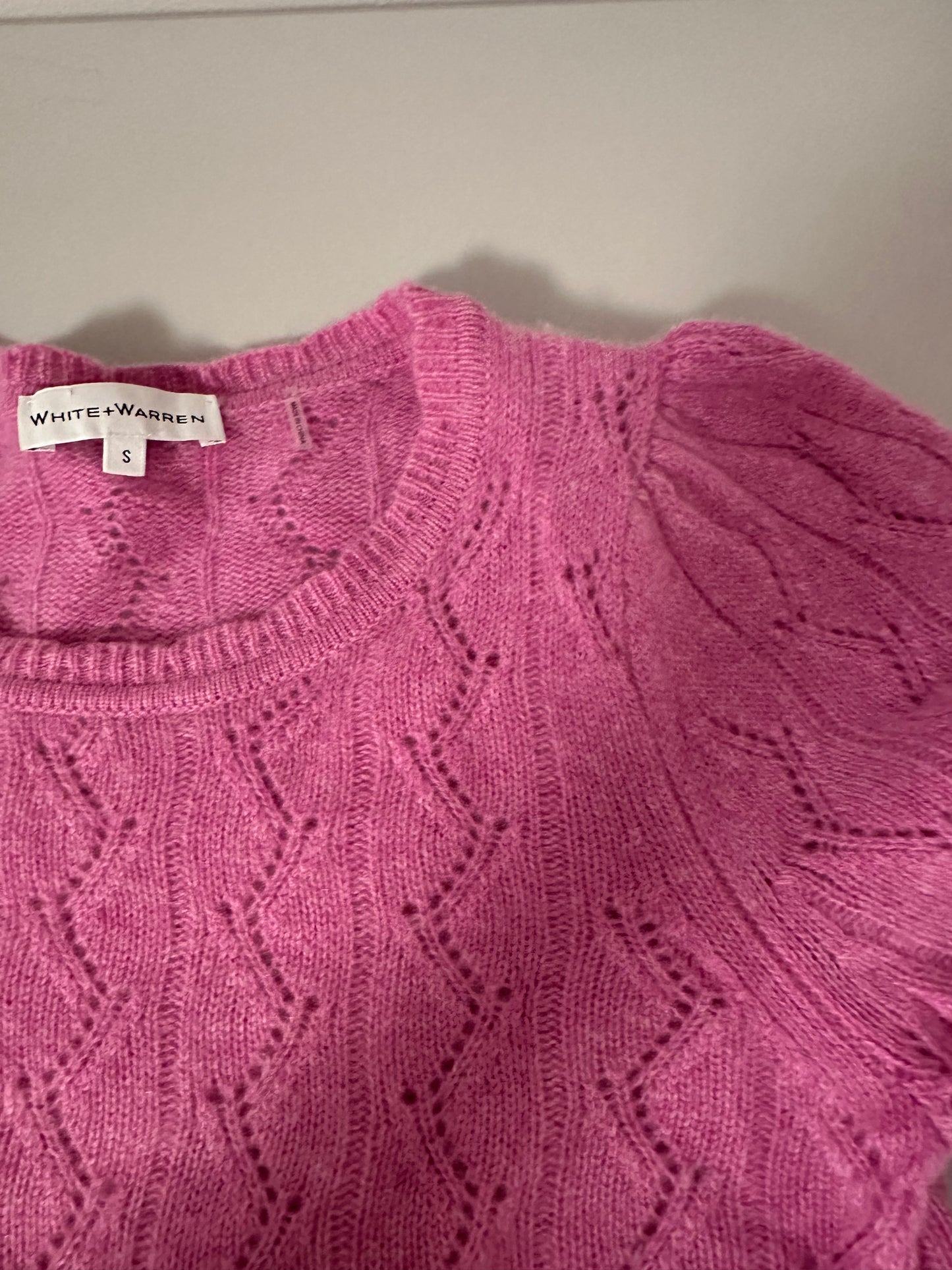White + Warren Cashmere Pointelle Puff Sleeve Sweater in Berry Pink | Size Small