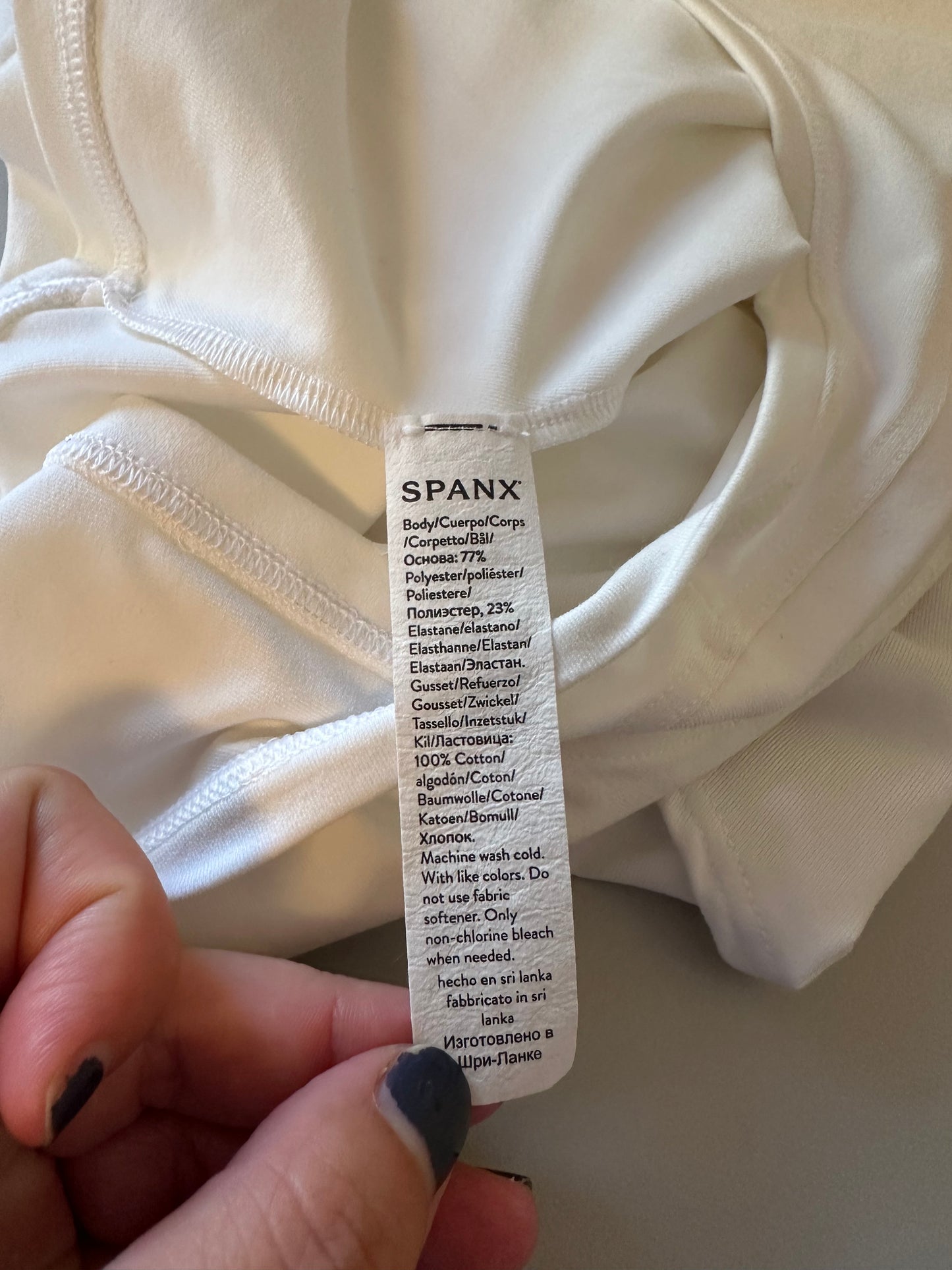 SPANX White Smoothing Soft Bodysuit | Size Large