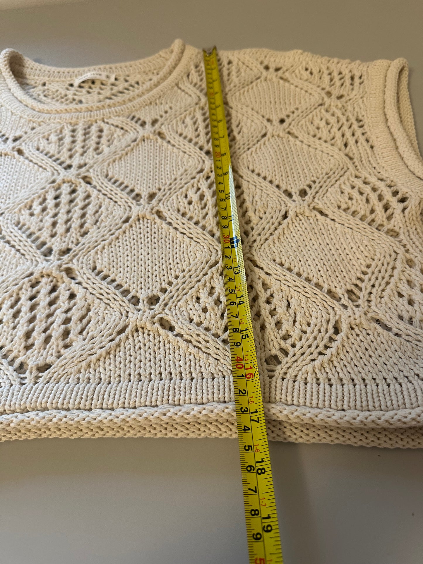 Miss Love Cream Open Knit Cropped Sweater | Size Medium