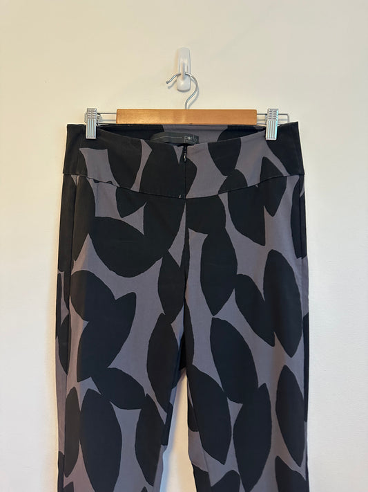 Porto Abstract Petal Leaf Slim Pants | Size 3 (Large)