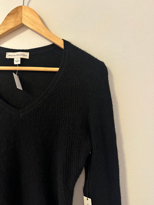 NWT White + Warren Black Slim Chevron Cashmere Sweater | Size XS