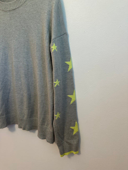 Six Fifty Star Sleeve Sweater in Gray and Yellow | Size Medium