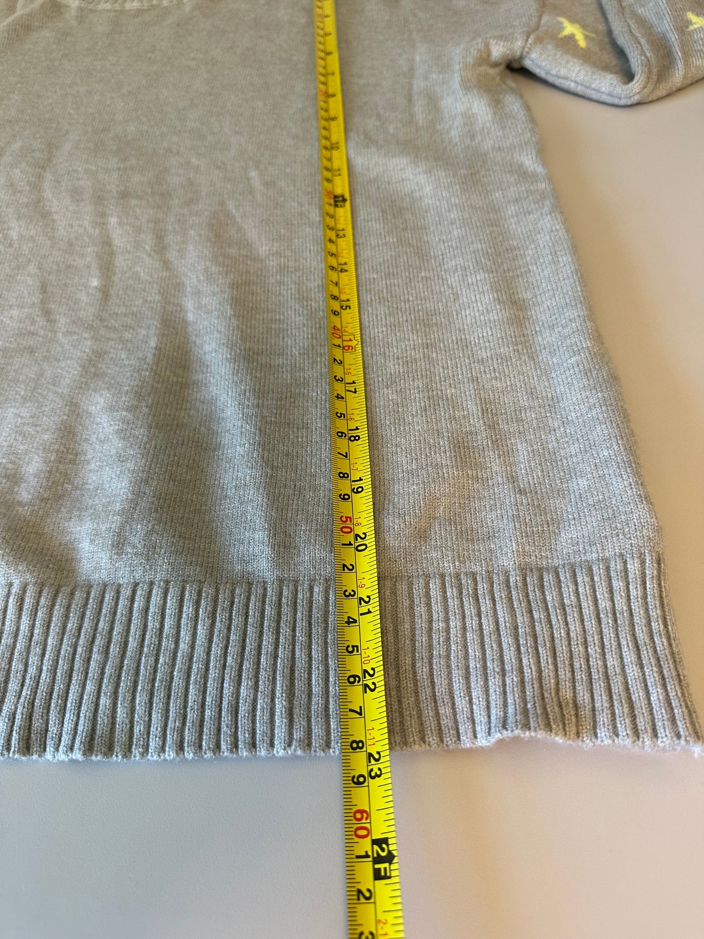 Six Fifty Star Sleeve Sweater in Gray and Yellow | Size Medium
