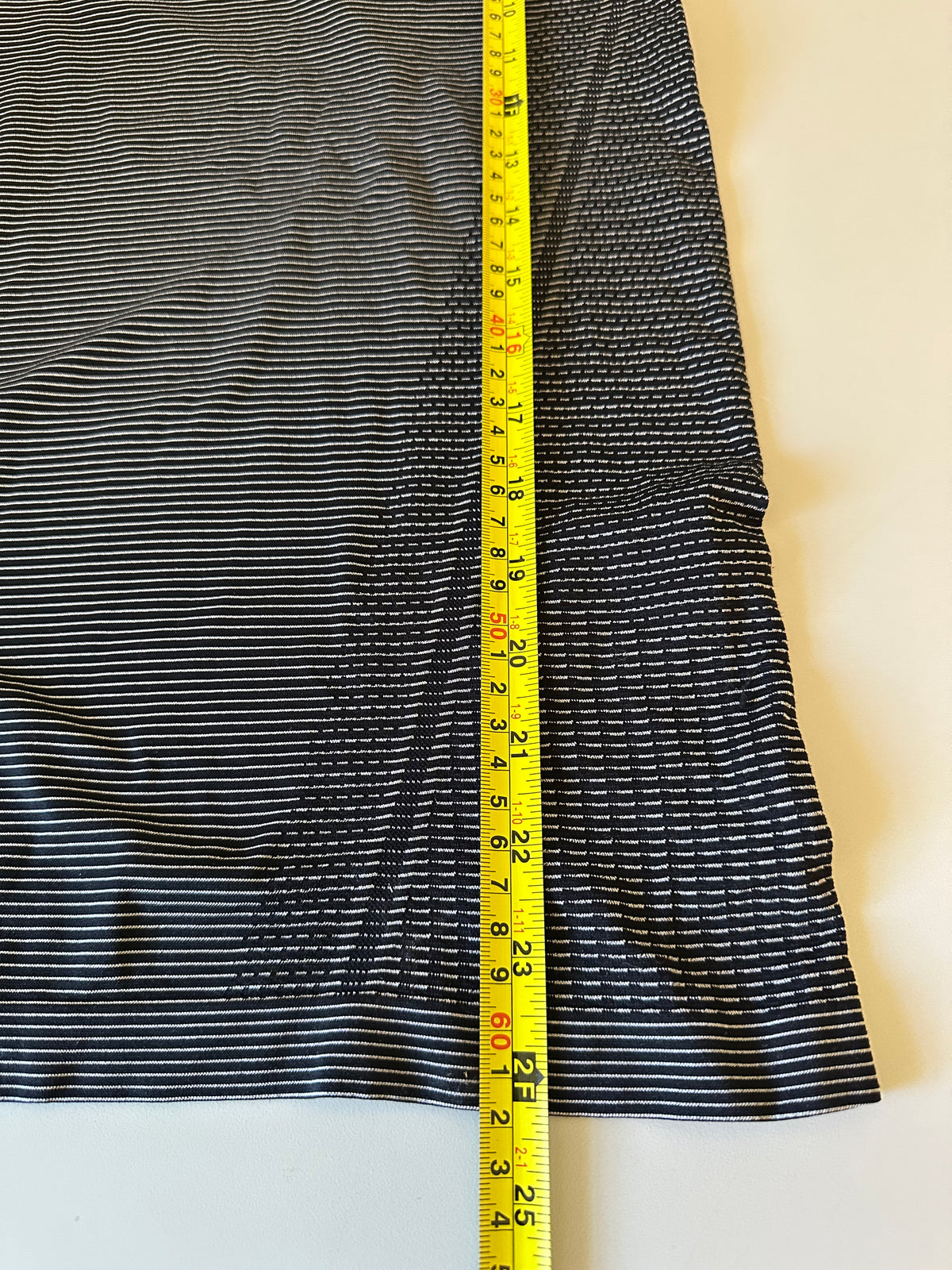 Athleta Momentum Seamless Short Sleeve Striped Running Top | Size Medium