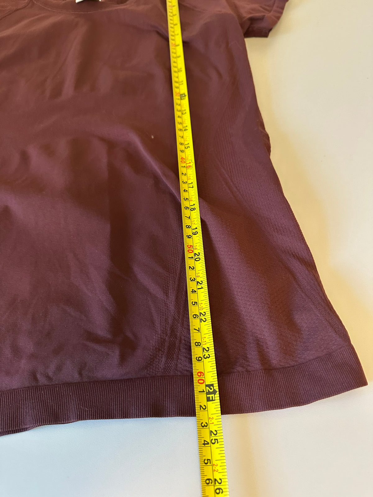 Athleta Momentum Short Sleeve Seamless Athletic Top in Burgundy | Size Medium