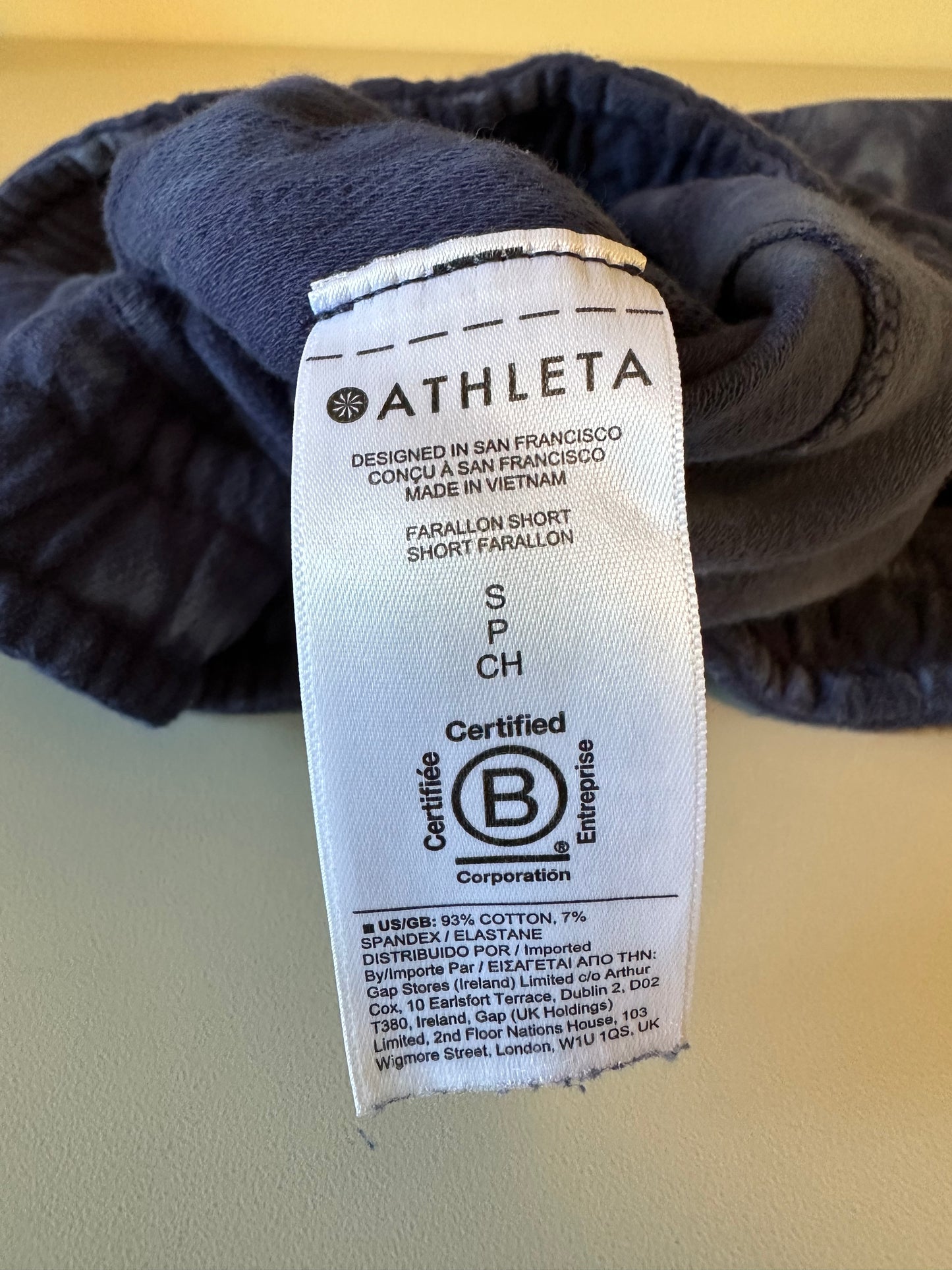 Athleta Farallon Drawstring Waist Shorts in Navy Blue Tie Dye Cotton Spandex | Size Small