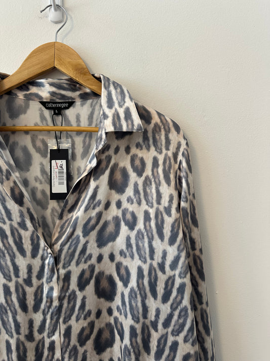 NWT Catherine Gee Daria French Cuff Silk Blouse - New Leopard | Size Large