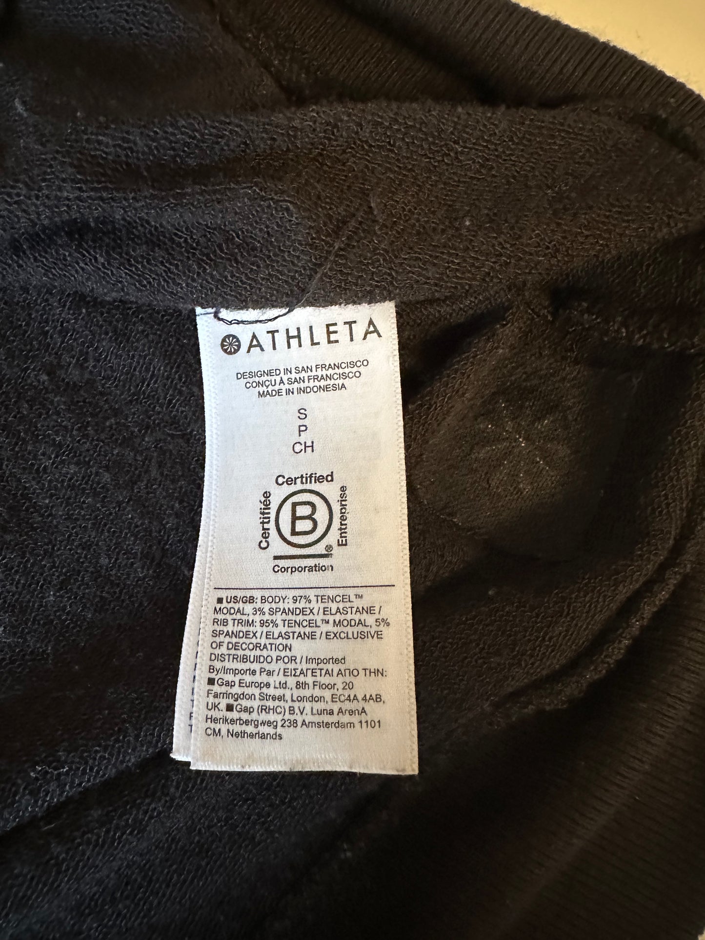 Athleta Black V-Neck Long Sleeve T-Shirt | Size Small