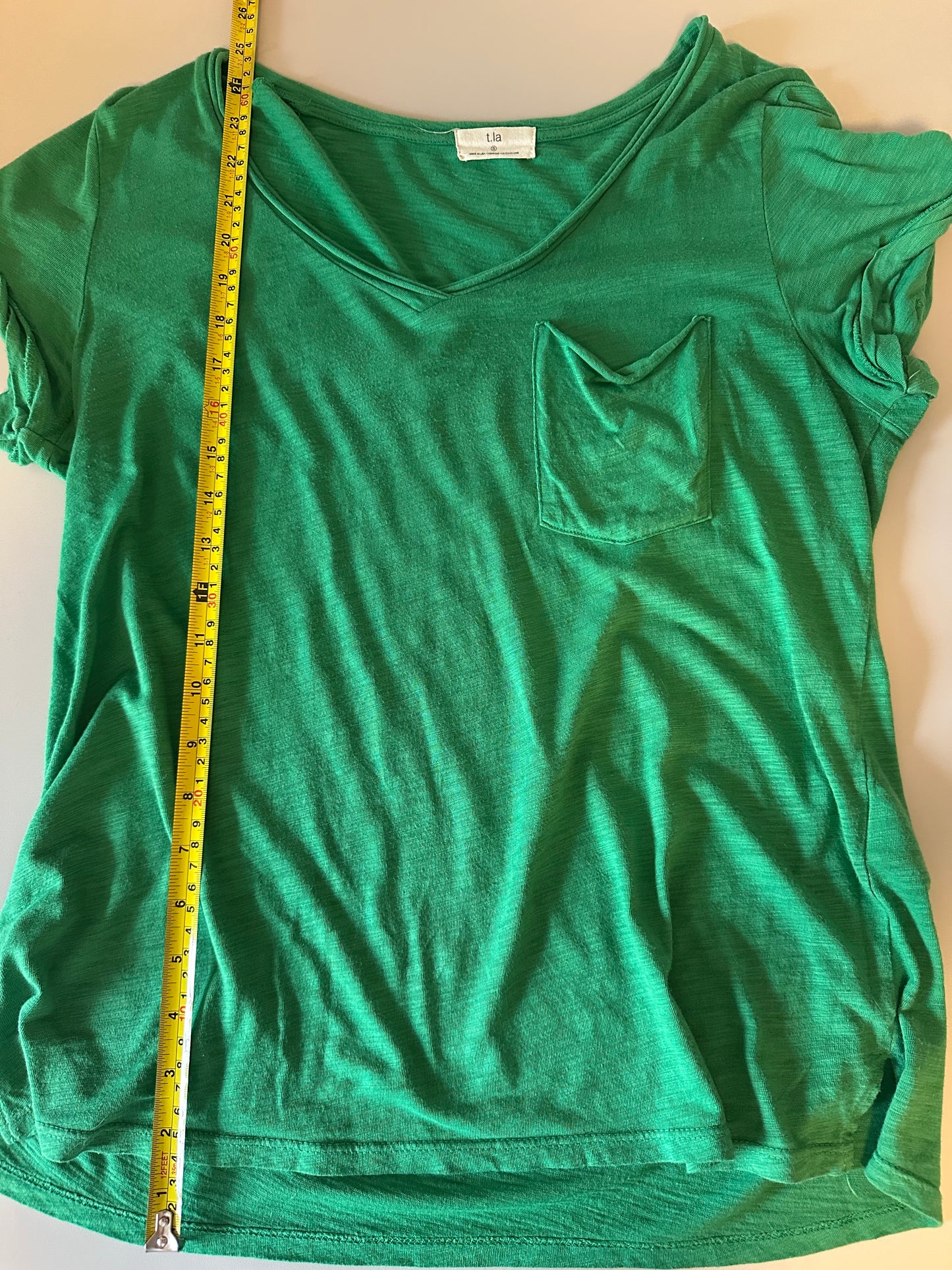T.LA Anthropologie Green V-Neck Slub Pocket Rolled Sleeve T-Shirt | Size Small