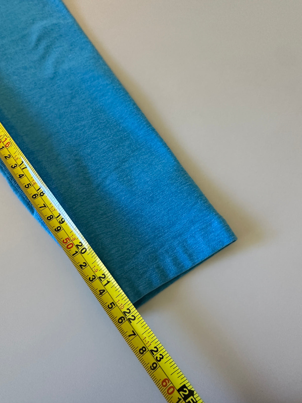 Beyond Yoga Blue Spacedye Crossover High Waisted Ankle Leggings | Size Medium