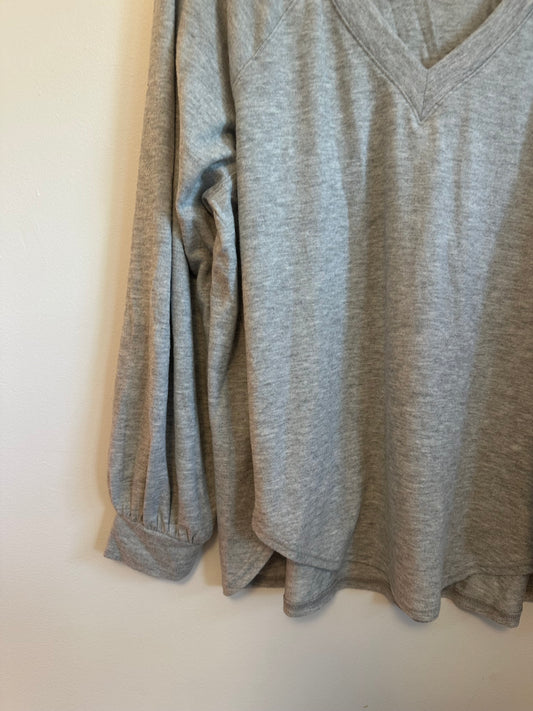 Lucky Brand Heather Gray V-Neck Long Sleeve Top | Size Large