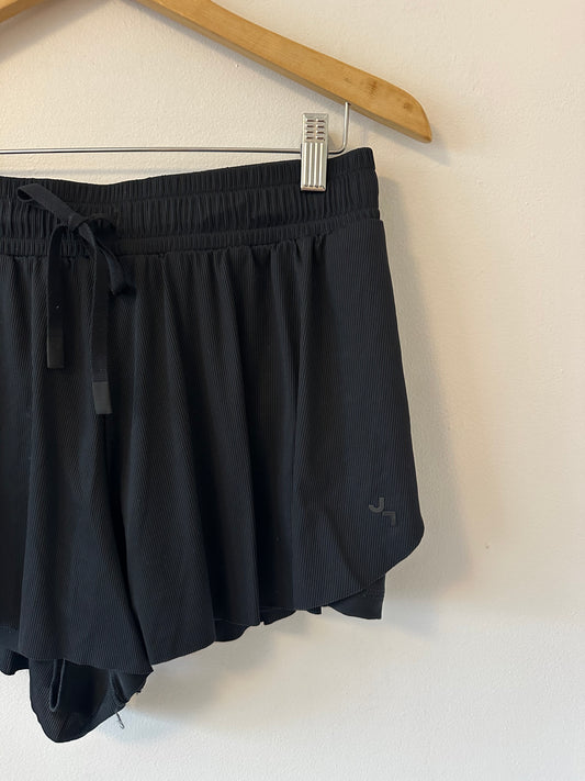 Joy Lab Black Elastic Drawstring Waist Pleated Athletic Shorts | Size Medium