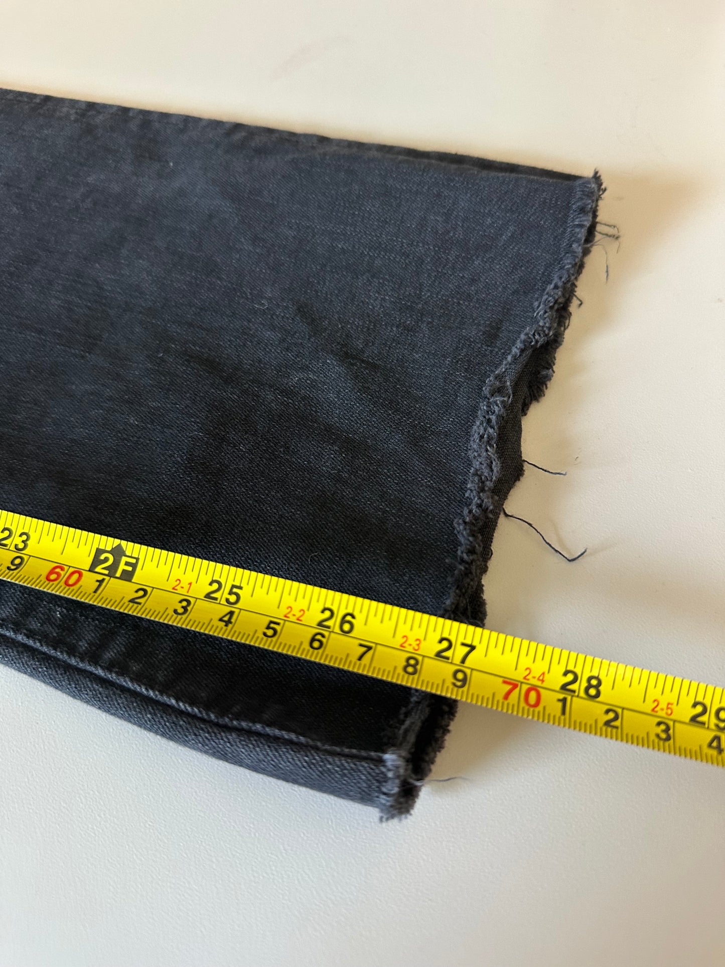 Mother The Hustler Ankle Fray Jeans in Not GuiltyWash | Size 26