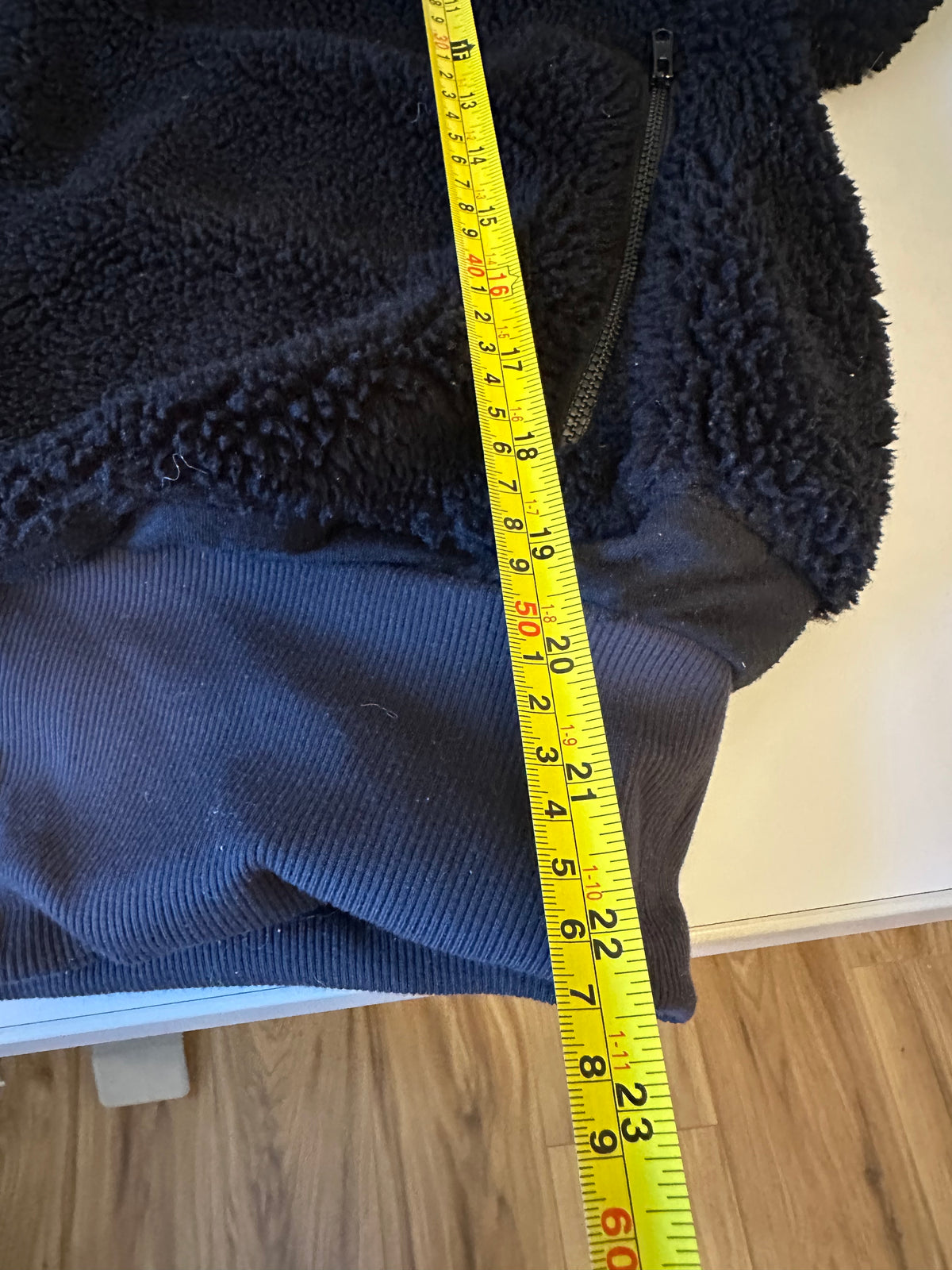 Alo Yoga Black Foxy Sherpa Jacket Cropped Hooded Jacket | Size Medium