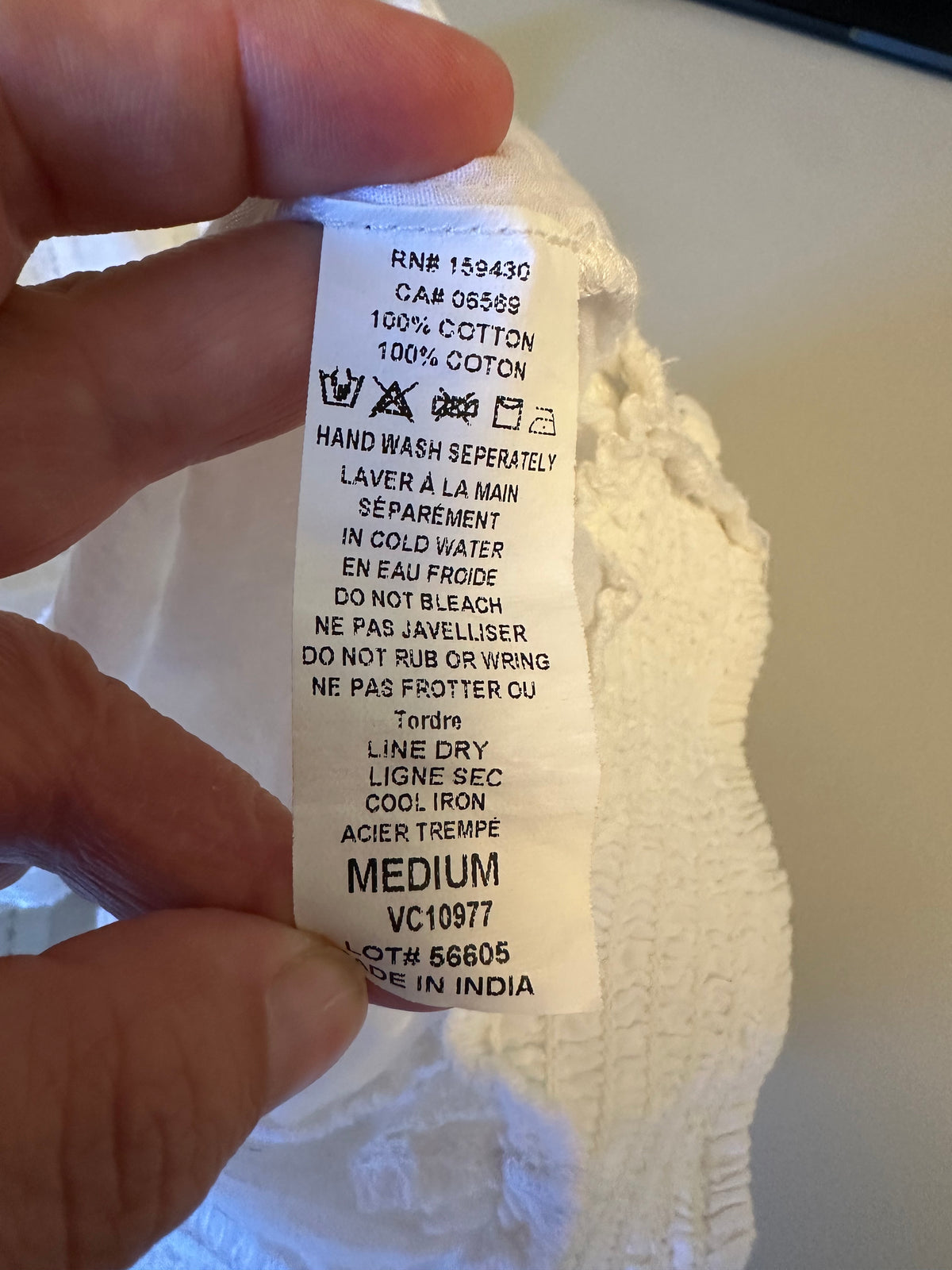 Elan White Cotton Flutter Sleeve Smocked Hem Lace Blouse | Size Medium