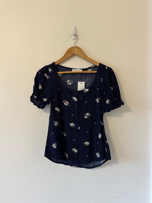 NWT Anthropologie Elodie Navy Blue Floral Ruffle Puff Sleeve Blouse | Size XS