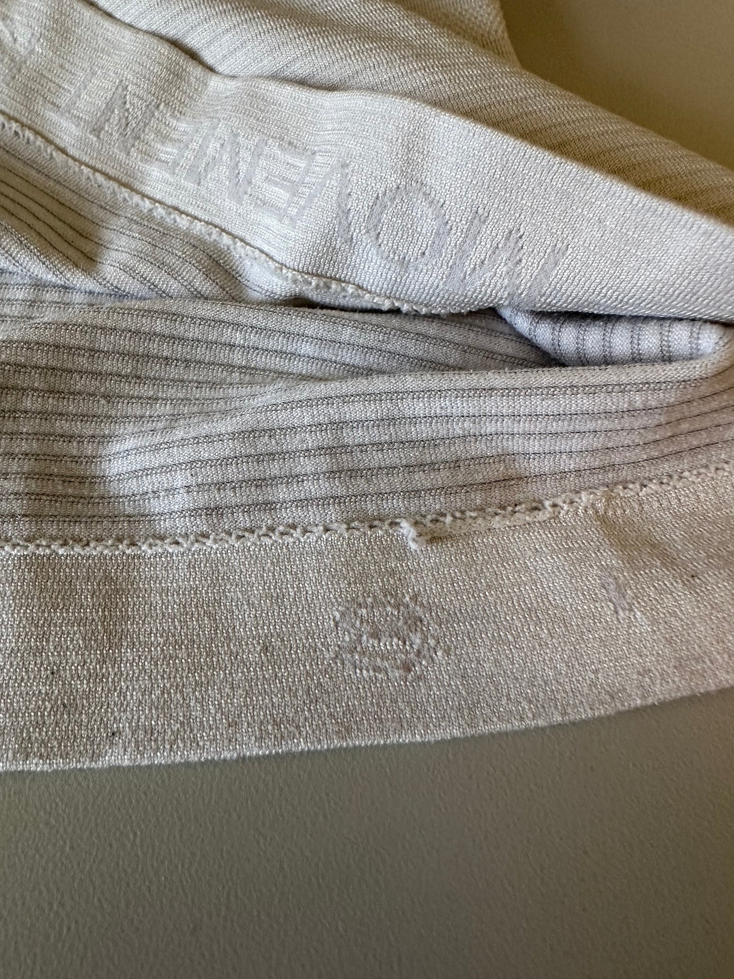 Lululemon Swiftly Tech Long Sleeve 2.0 Shirt in White Stripe | Size 8