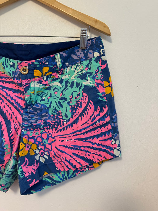 Lilly Pulitzer Callahan Shorts in Navy and Pink Tropical Floral | Size 6
