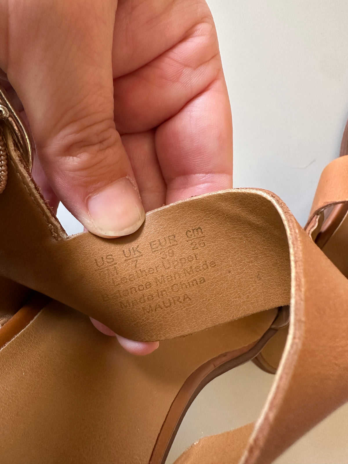 Franco Sarto Maura Cognac Brown Leather Flat Sandals | Size 9