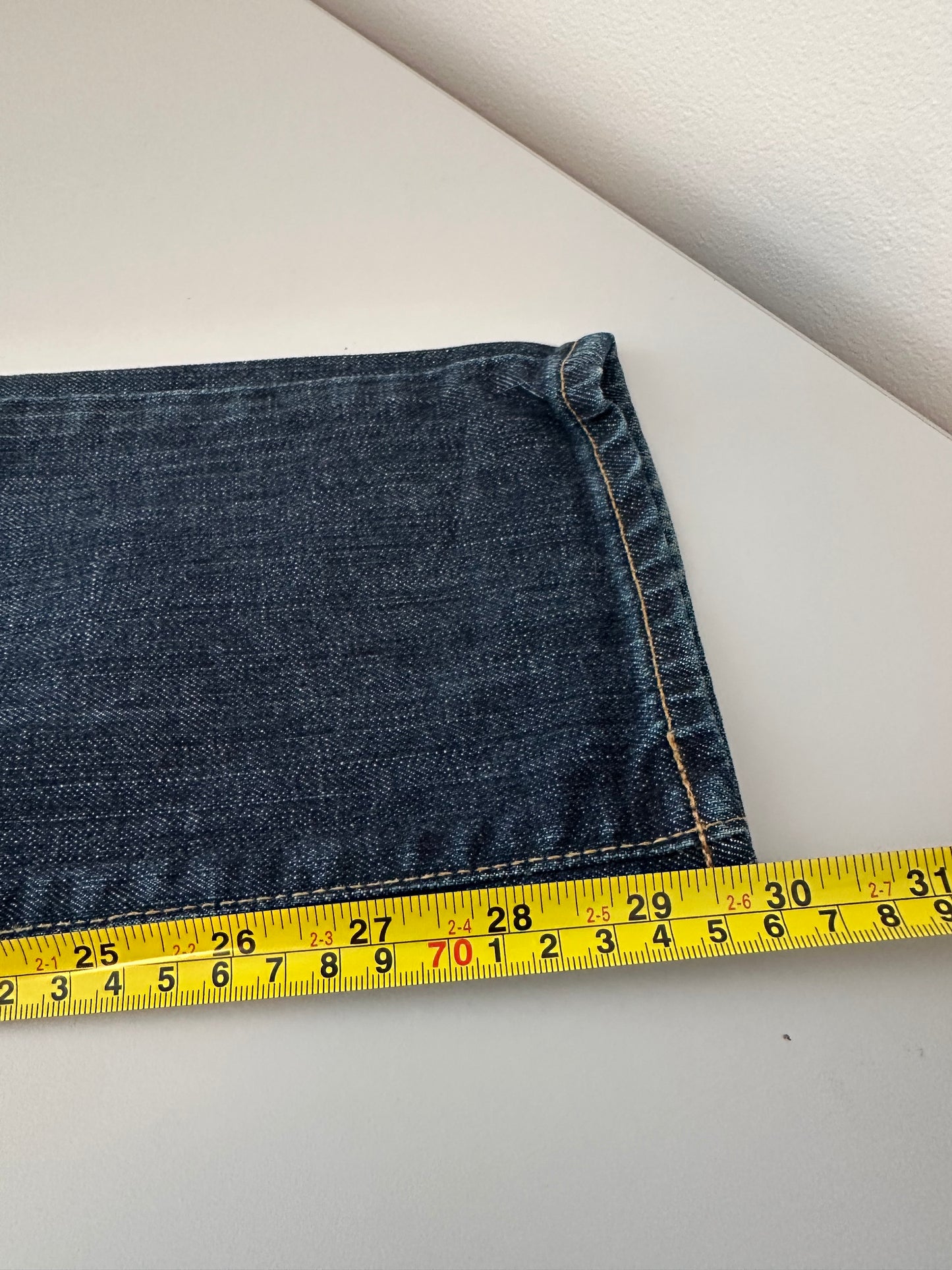 AG The Stilt Low Rise Y2K Straight Leg Low Rise Jeans | Size 28