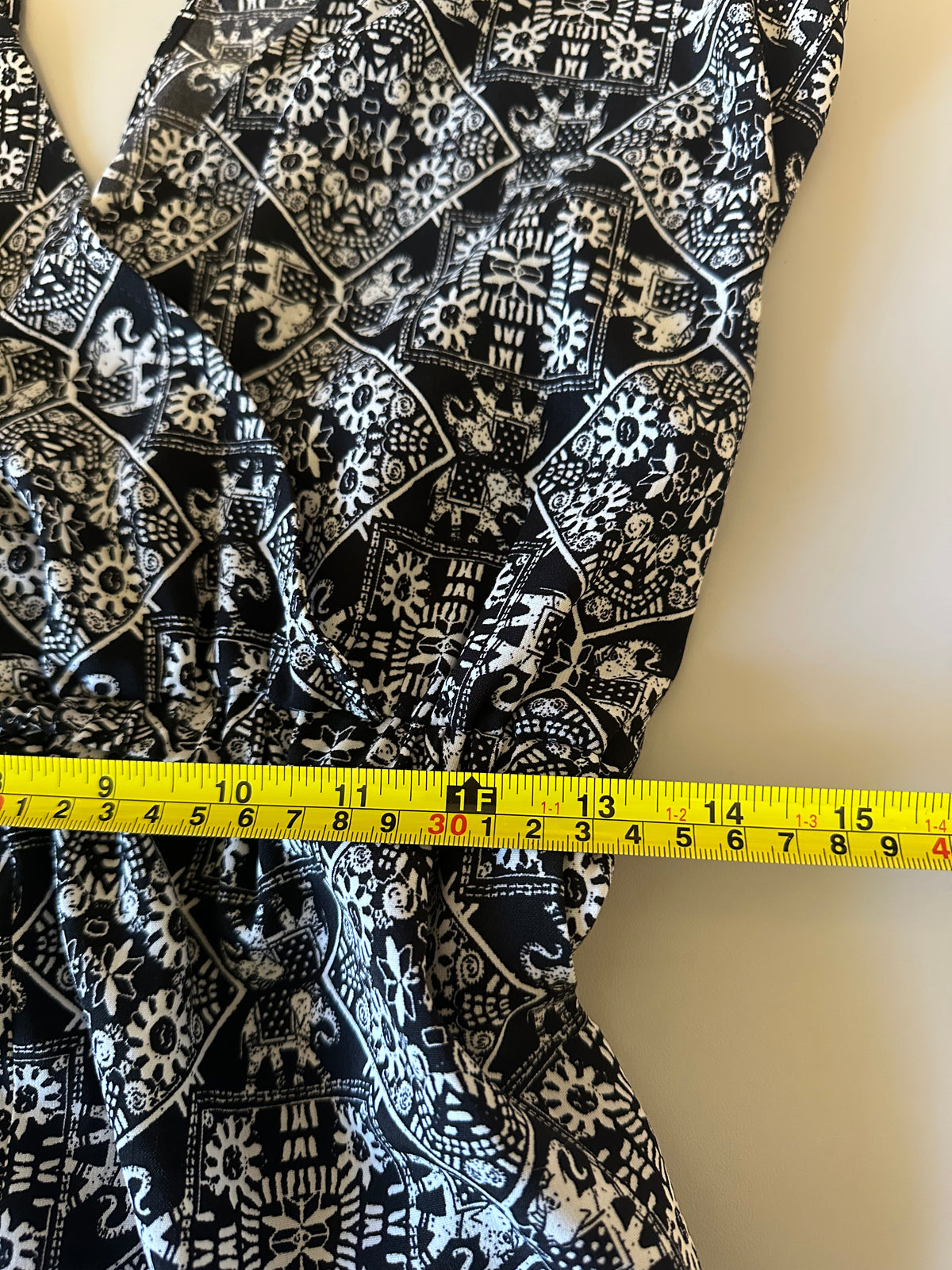 Love Tree Black and White Elephant Print Sleeveless Jumpsuit | Size Large
