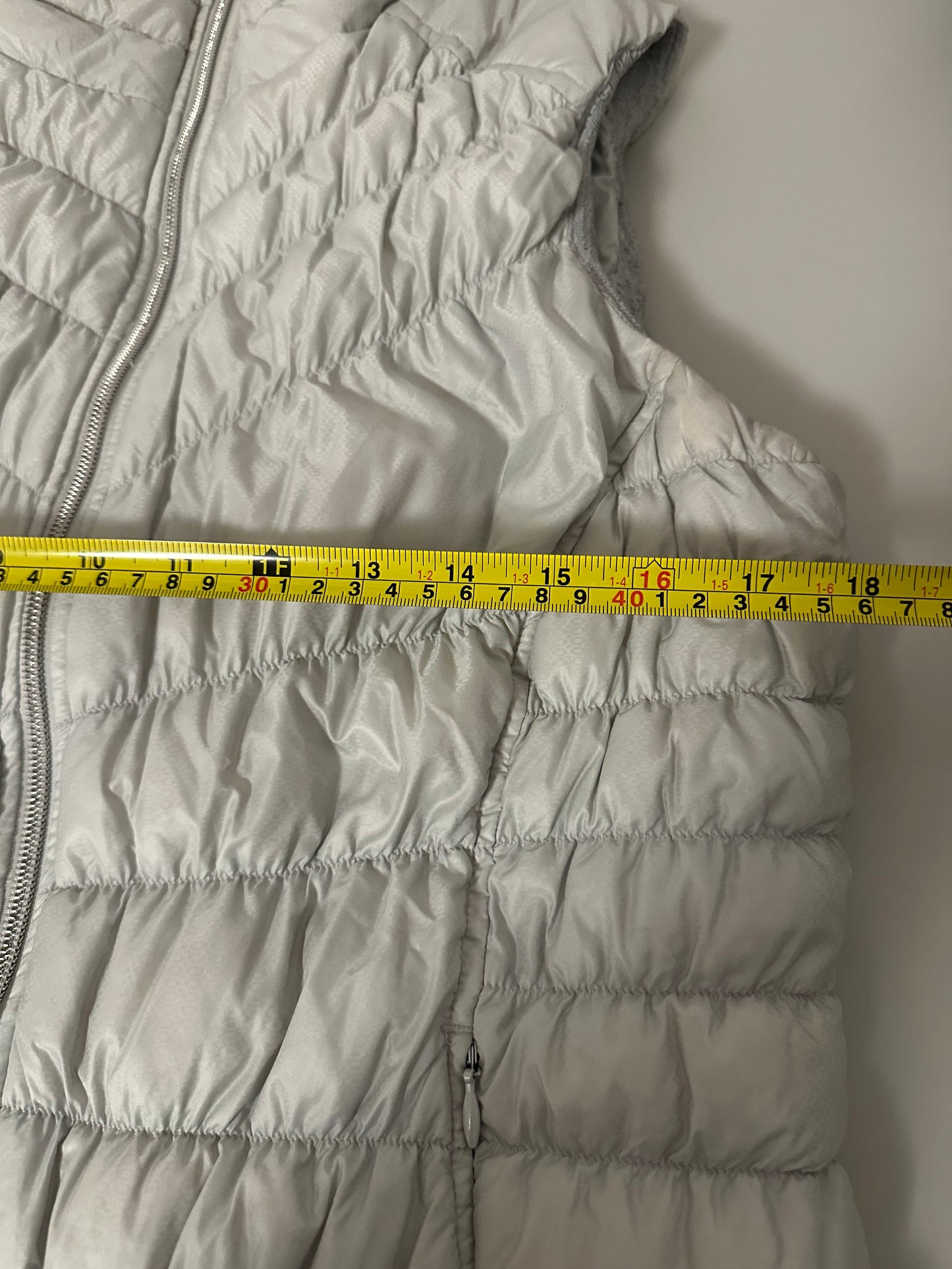 Athleta Downalicious Deluxe Vest in Morning Sky Gray | Size XL