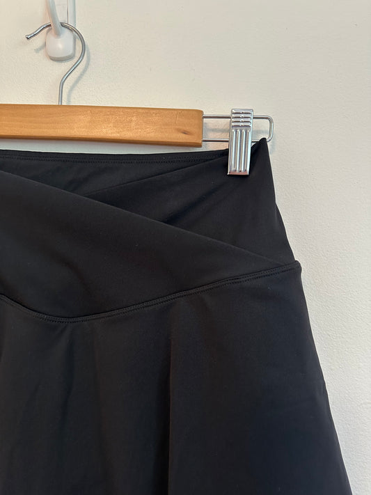 Halara Crossover Waist Tennis Skort with Built-in Shorts in Black | Size Medium