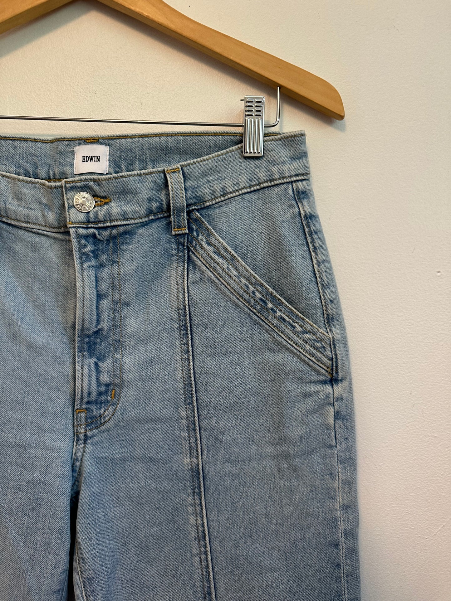 Edwin Light Wash High Rise Straight Leg Front Seam Utility Jeans | Size 28