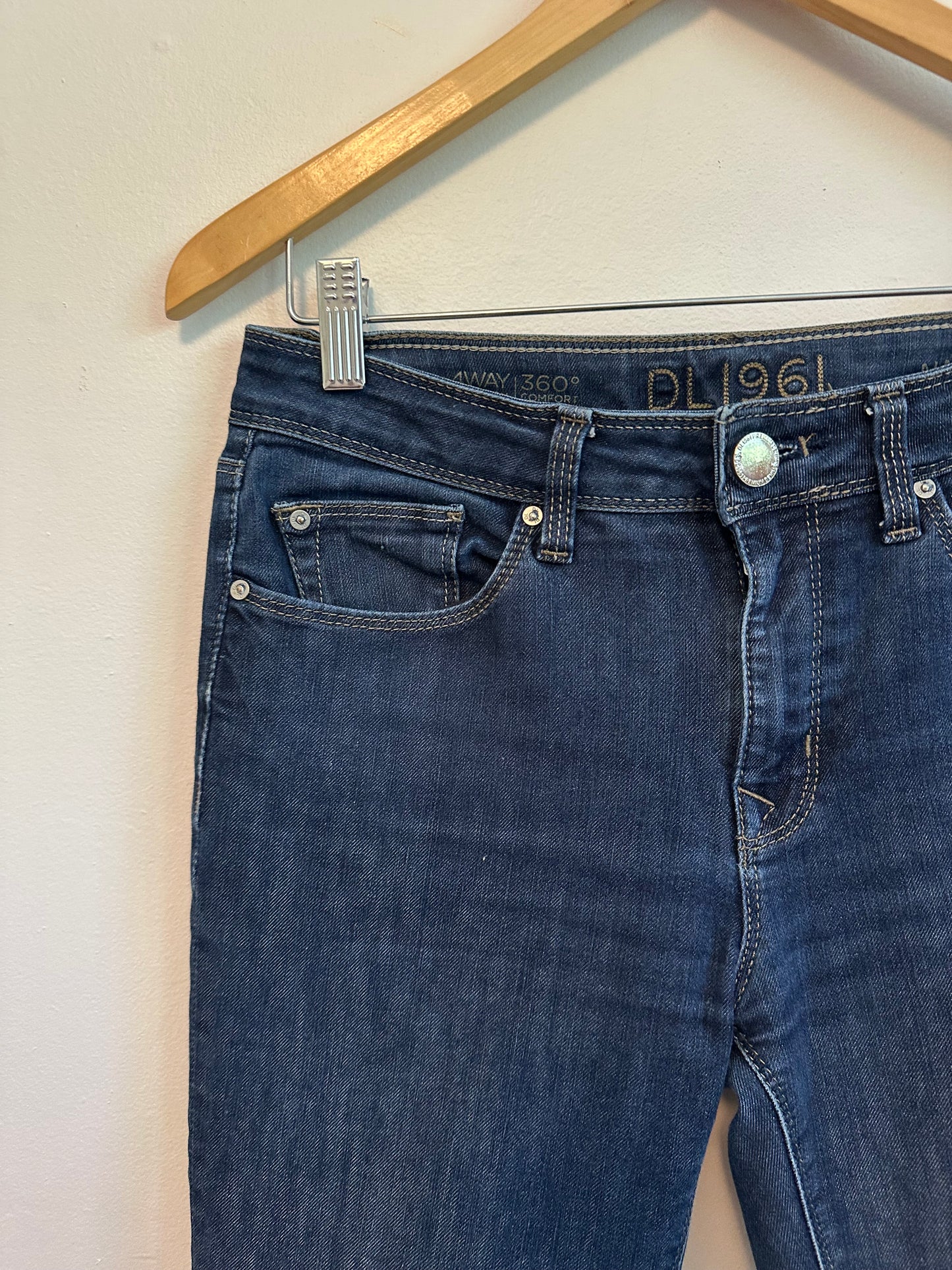 DL1961 Naomi High Rise Skinny Jeans in Crush Dark Wash | Size 29
