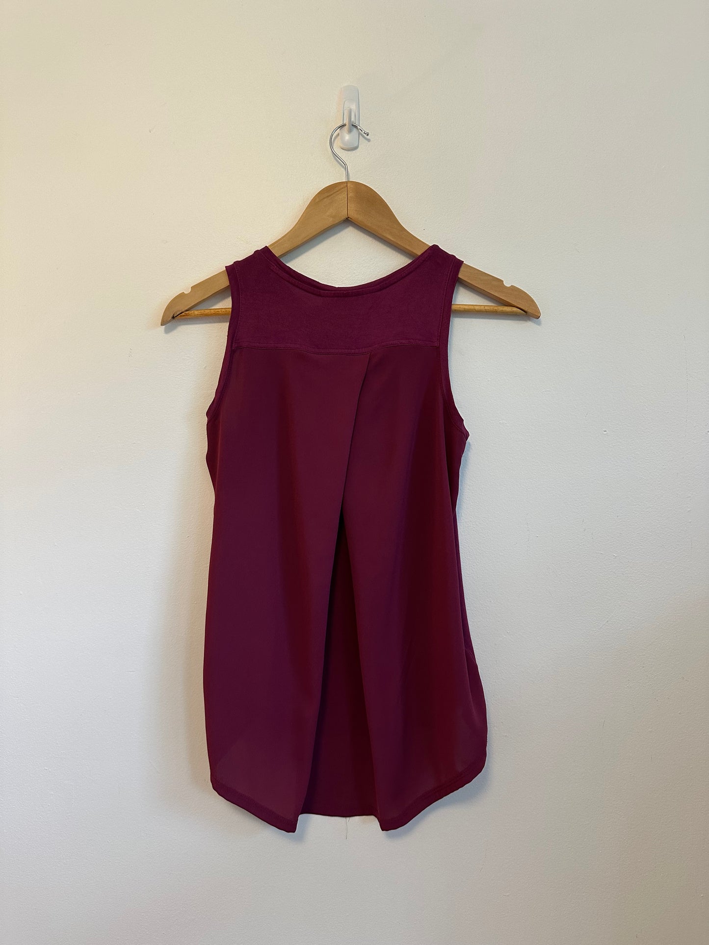 Ann Taylor LOFT Mixed Media Tank Top in Burgundy | Size XSP