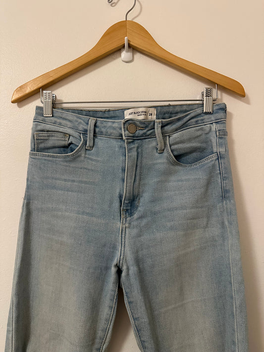 Just Black Denim Cropped Straight Distressed Light Wash Jeans | Size 28