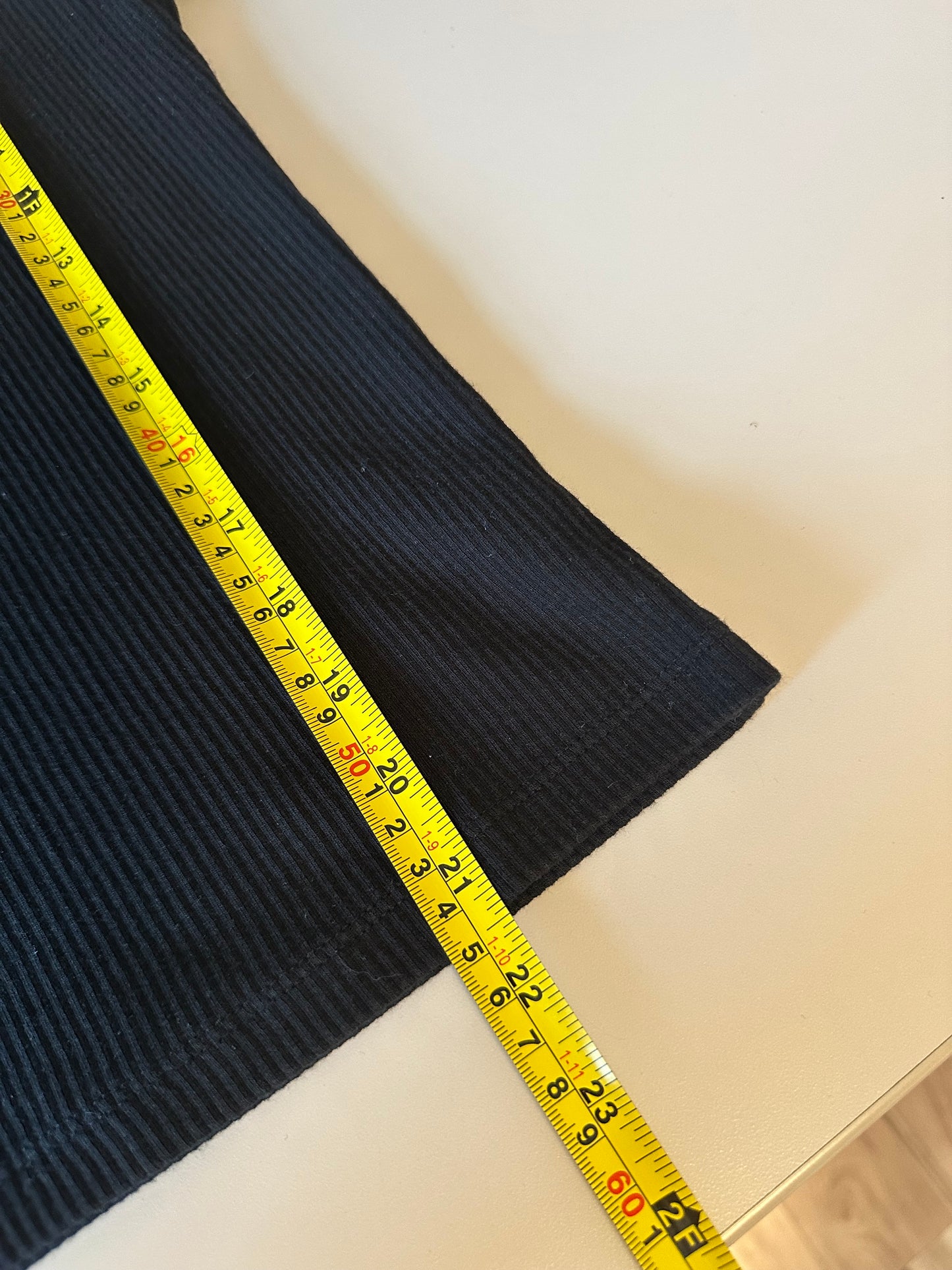 J. Crew Vintage Rib Shrunken T-Shirt with Contrast Stitch in Black | Size Large