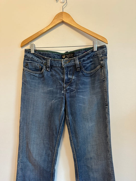Odyn Low Rise Bootcut Jeans in Medium Wash Blue Denim | Size 30