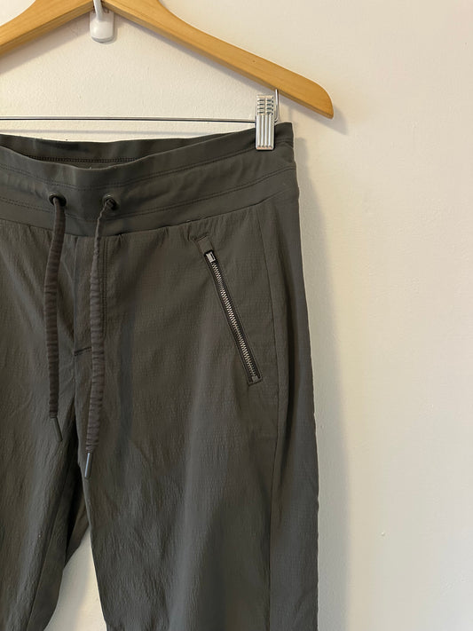 Athleta Trekkie North Jogger Pull On Technical Pants in Olive Green | Size 4