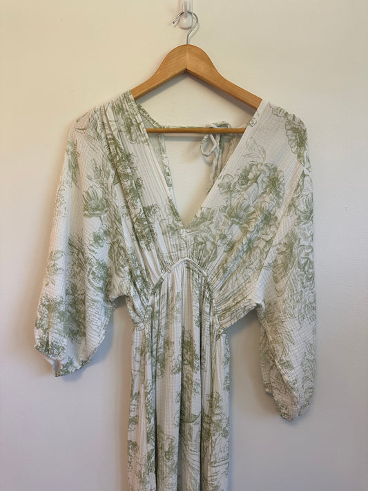 NWT Milio Milano Deep V-Neck Green and White Floral Dress | Size Small