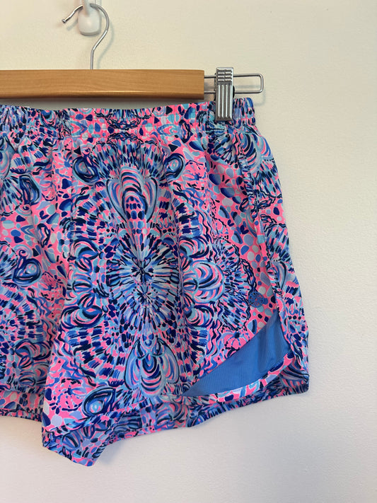 Lilly Pulitzer Luxletic Ocean Trail Running Shorts in Call My Shell Phone | Med