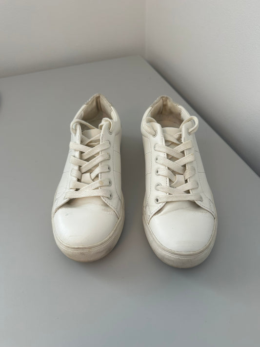 Steve Madden Bedazzled Smiley Sneakers | Size 6