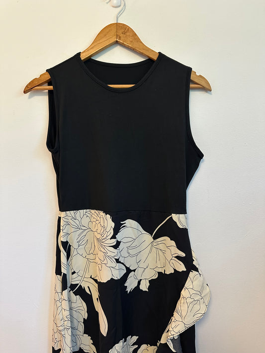 Black Cream Floral Ruffle Sleeveless Midi Dress | Size Medium